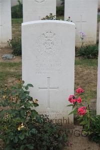 Noyon New British Cemetery - Williams, Samuel