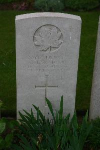 Nine Elms Military Cemetery Thelus - Bradley, F H