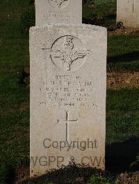 Ranville War Cemetery - Atkinson, Robert Norman