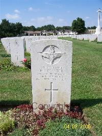 Ranville War Cemetery - Bennett, Ralph Duncan