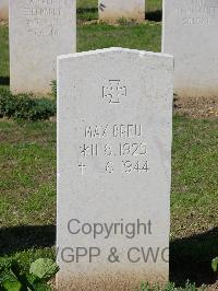 Ranville War Cemetery - Breu, Max