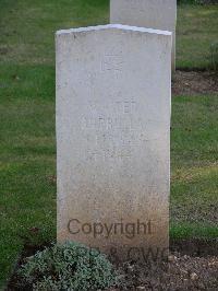 Ranville War Cemetery - Burbulla, Walter