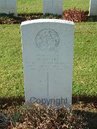Ranville War Cemetery - Bayliss, William