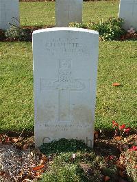Ranville War Cemetery - Beuttell, Digby Hugh
