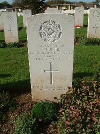 Ranville War Cemetery - Curtis, Stephen