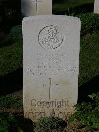 Ranville War Cemetery - Downes, William Edwin