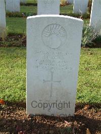 Ranville War Cemetery - Dean, Ronald Cyril