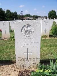 Ranville War Cemetery - Ede, Cyril