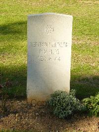 Ranville War Cemetery - Einicke, Walter