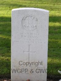 Ranville War Cemetery - Evans, Robert Benson