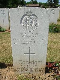 Ranville War Cemetery - Fewings, Samuel Reuben