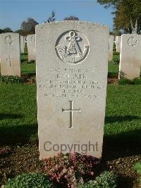 Ranville War Cemetery - Flexen, Richard