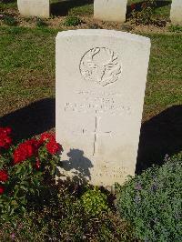Ranville War Cemetery - Gray, John Gilchrist