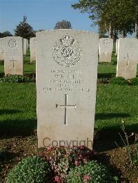 Ranville War Cemetery - Gill, William Reginald