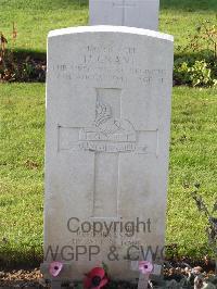 Ranville War Cemetery - Grant, Harry
