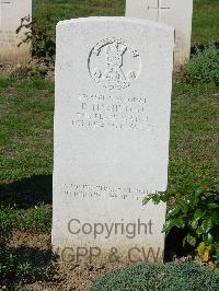 Ranville War Cemetery - Hamilton, Robert