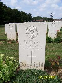 Ranville War Cemetery - Harper, Ivor Raymond