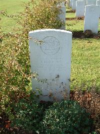 Ranville War Cemetery - Harpley, Kenneth