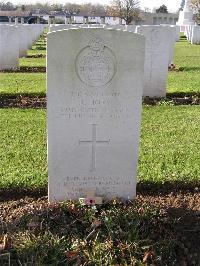 Ranville War Cemetery - Hoey, Robert